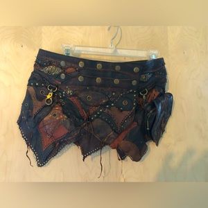Symbiosis genuine leather unique handcrafted adjustable snap skirt, sz S